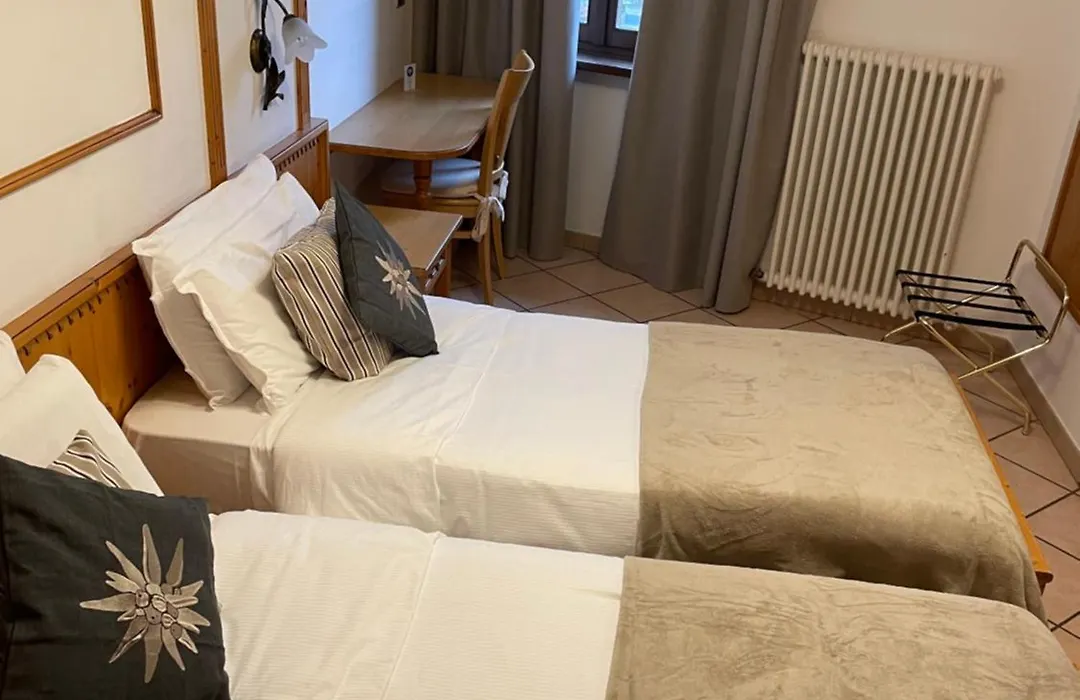 Hotel Valle Verde - Rent Ski & Bike-1